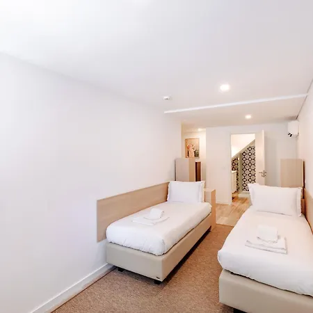 Downtown Grand Apartment *
